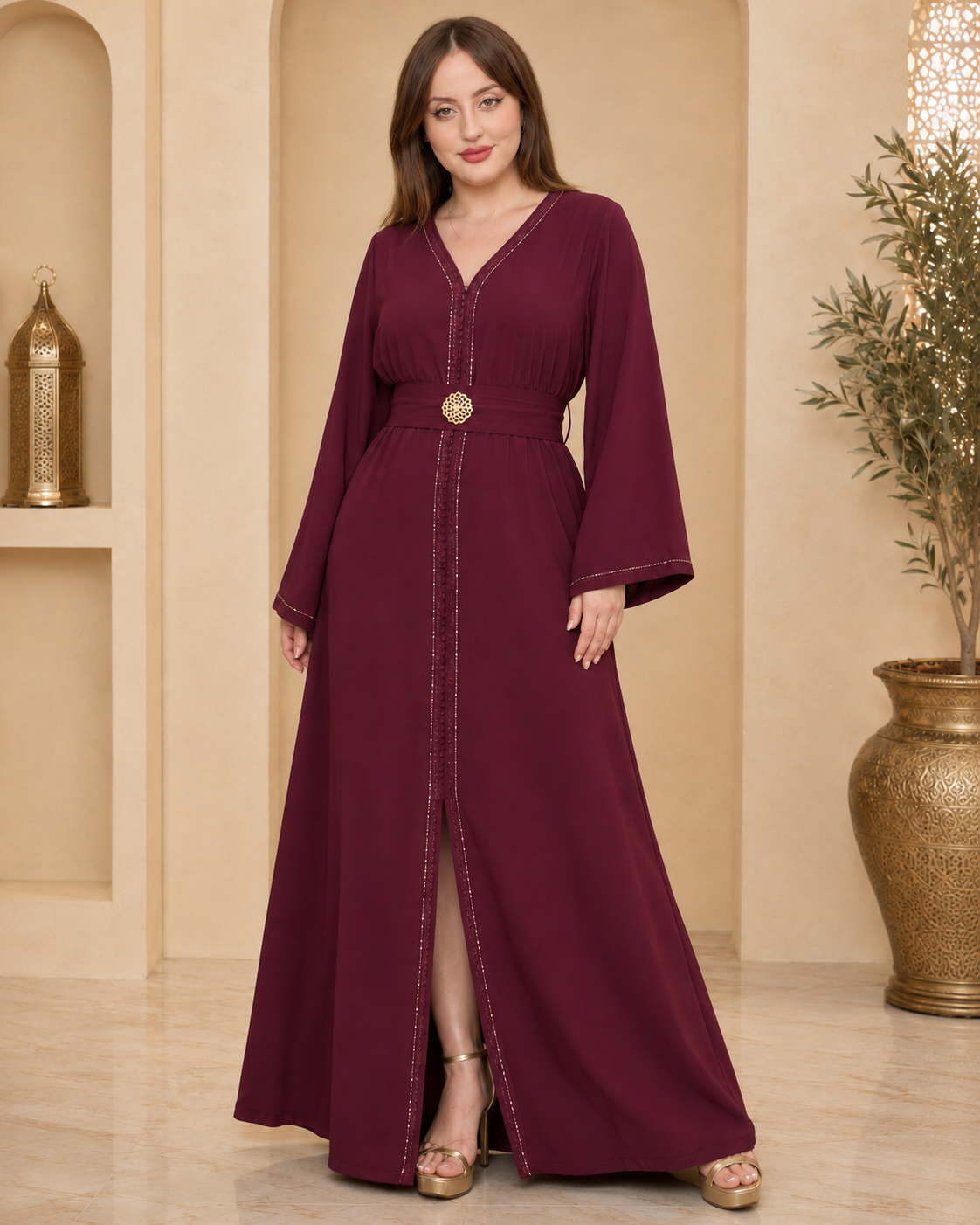 Caftan Brodé – Crêpe Fluide avec Ceinture Assortie